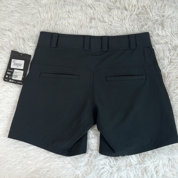 Dakine Black Water Resistant Faye Shorts NWT - Picture 7 of 12